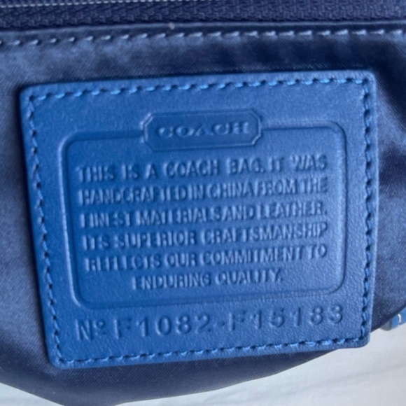 Coach F1583 scarf print tote - Picture 2 of 6